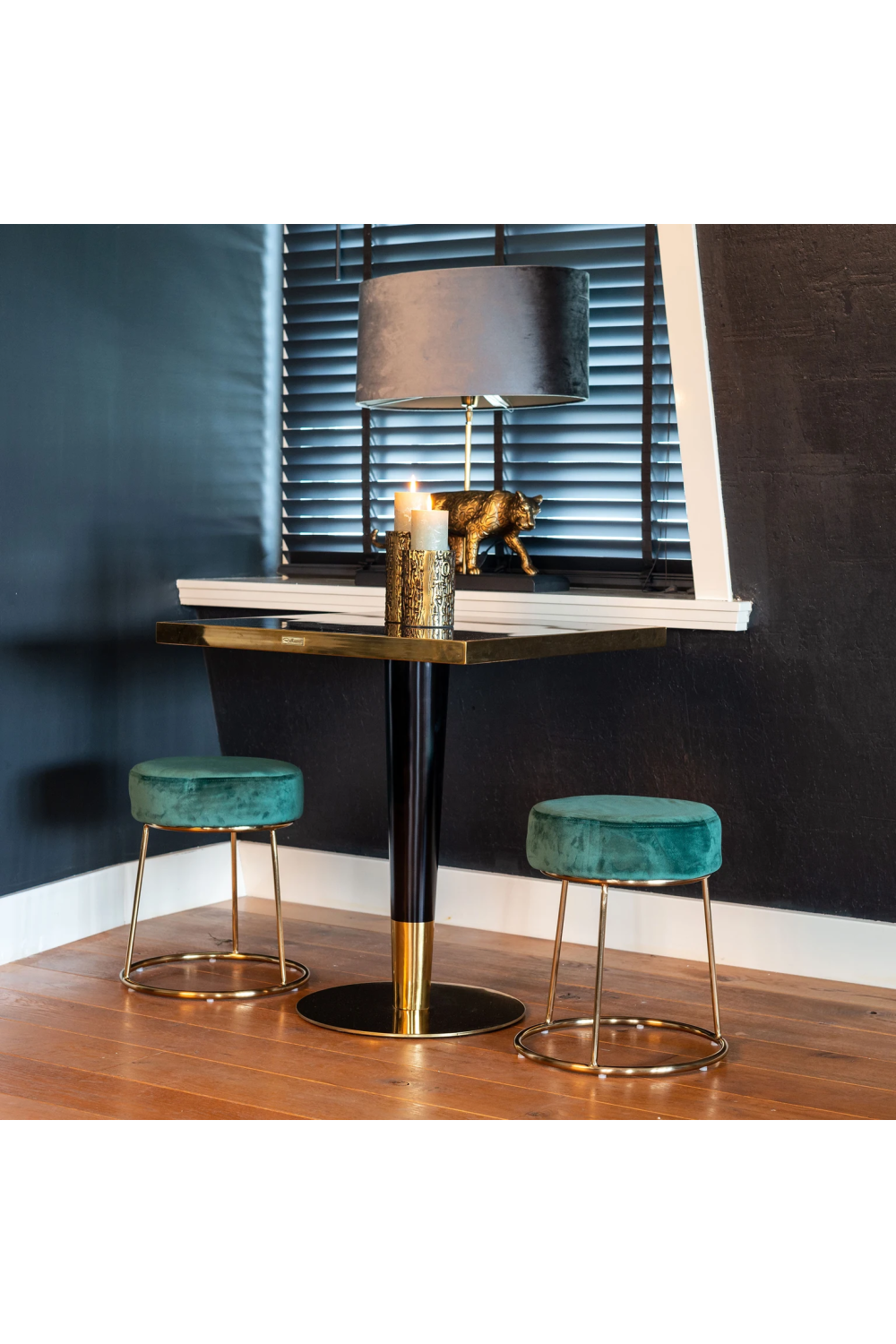 Square Black Marble Pedestal Dining Table | OROA Can Roca | OROA.com