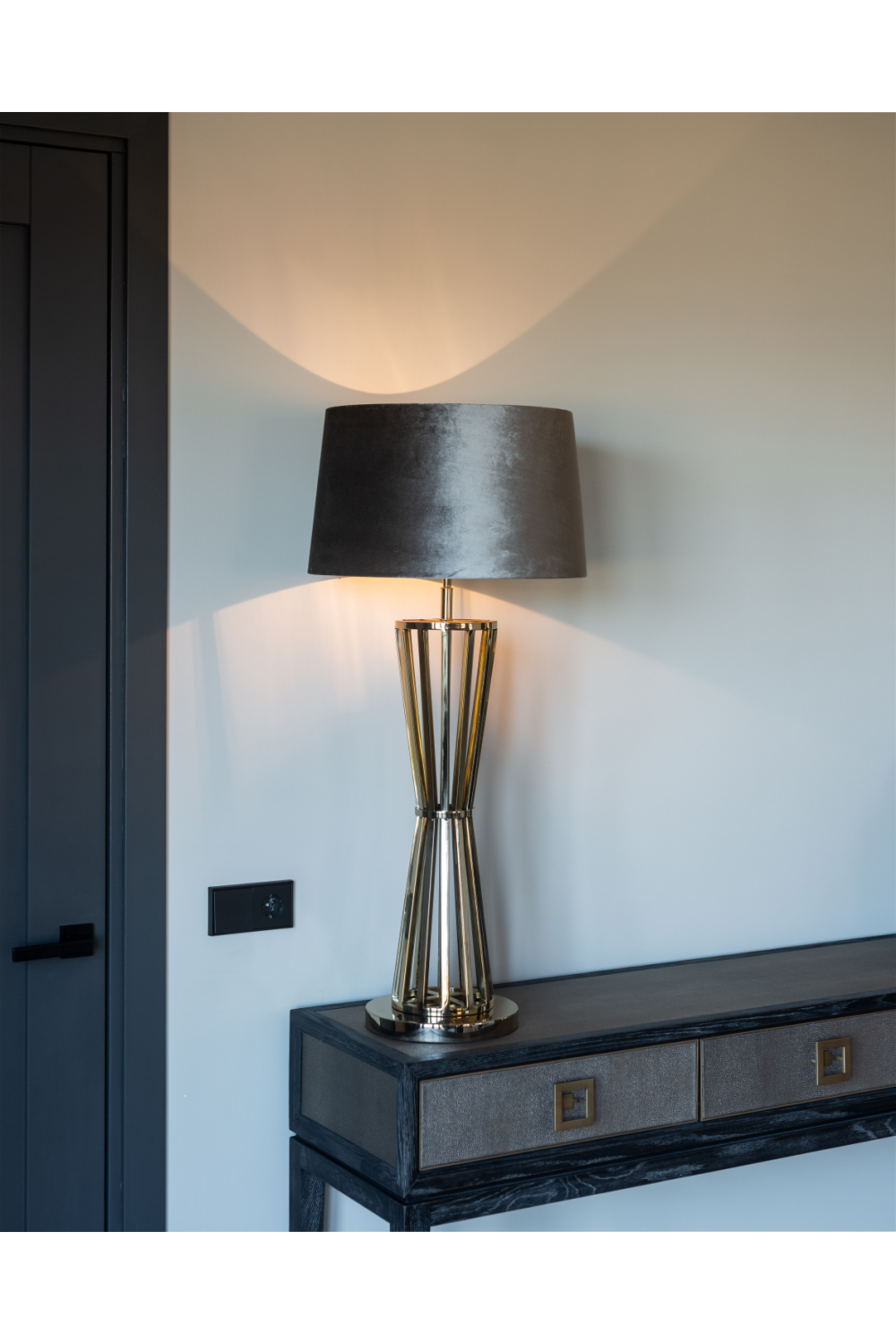 Modern Leather Console Table | Richmond Interiors Bloomingville | Oroa.com