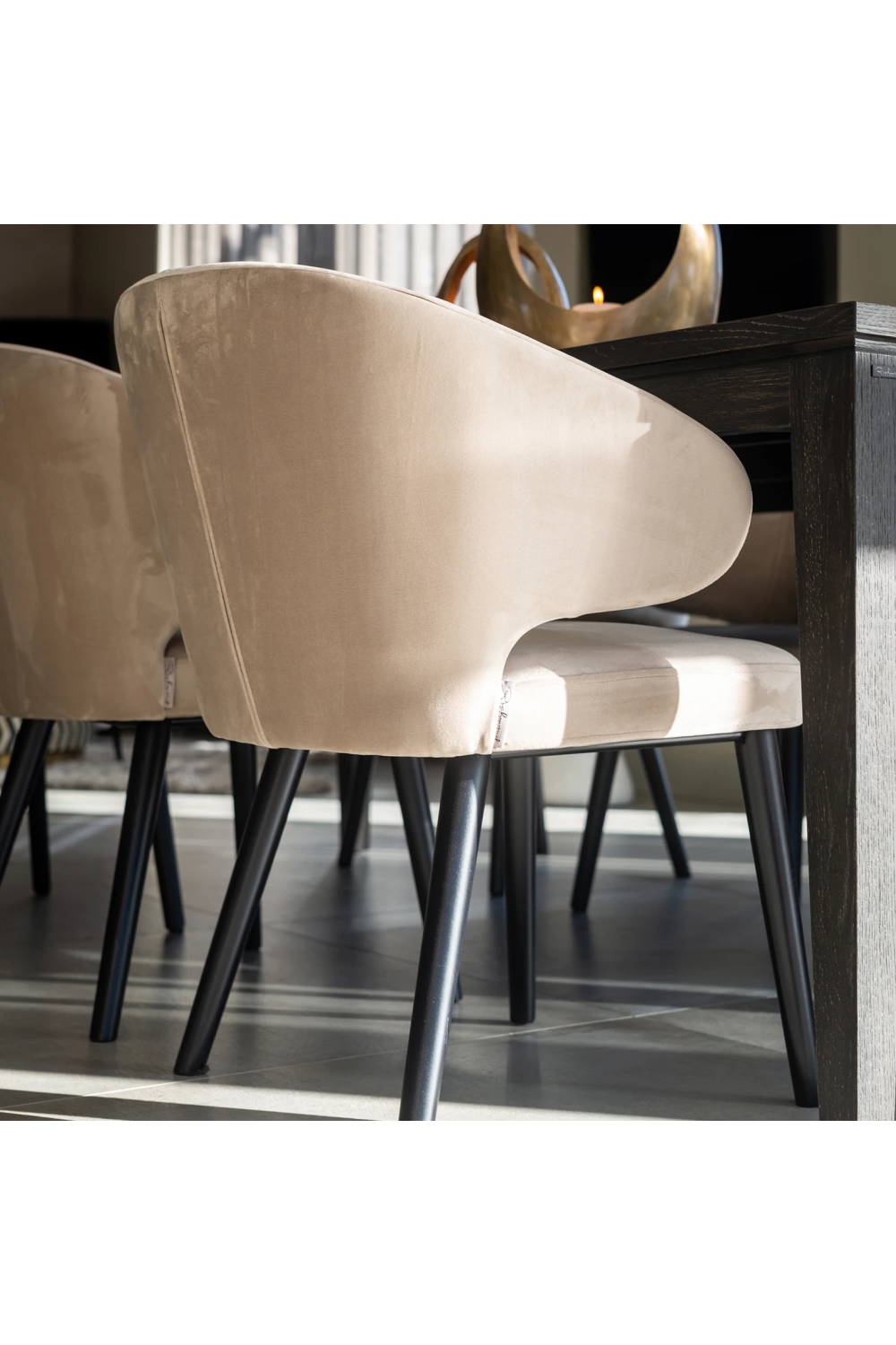 Modern Velvet Dining Chair | OROA Indigo | Oroa.com