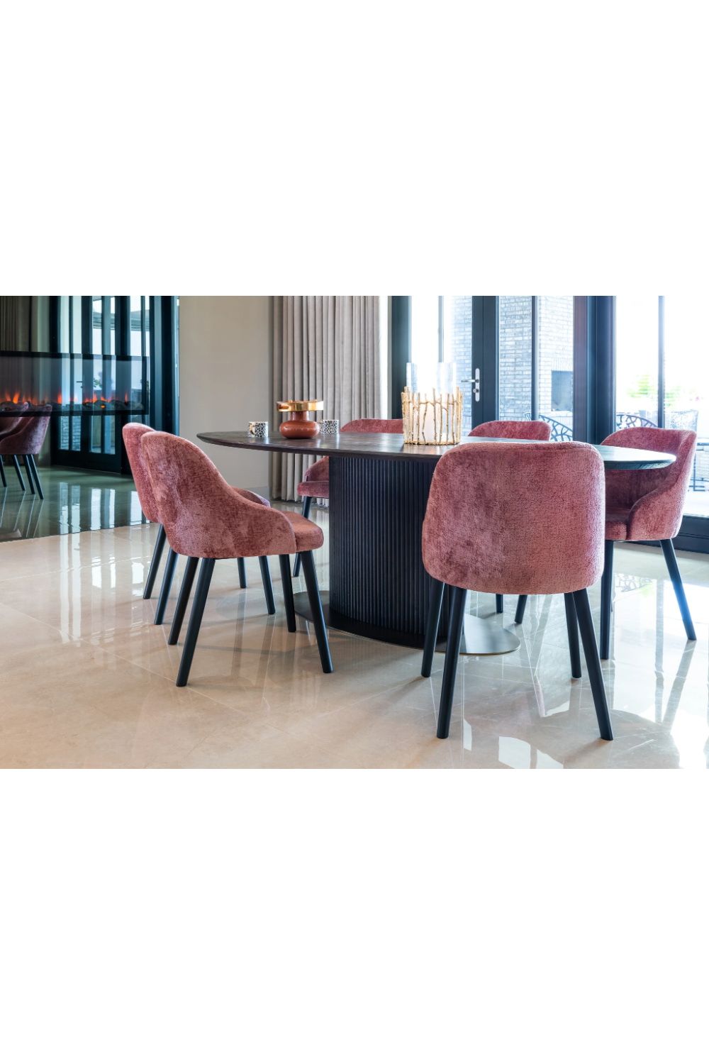 Contemporary Oval Dining Table | Richmond Interiors Luxor | Oroa.com