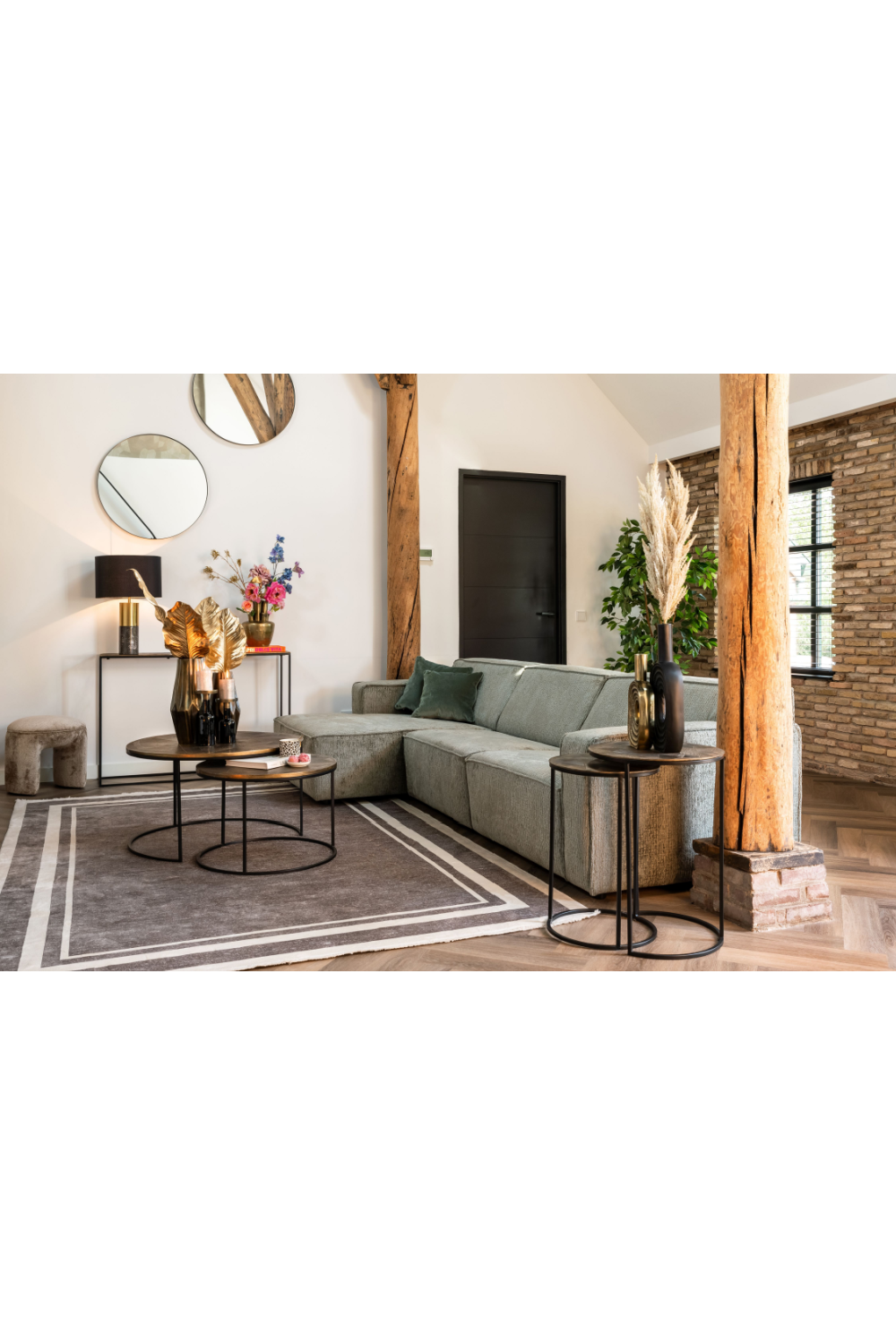 Round Gold Nested Coffee Tables (2) | Richmond Interiors Tulum | Oroa.com