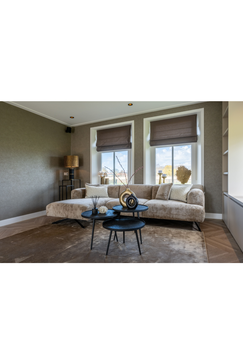 Round Tripod Coffee Table Set (3) | Richmond Interiors Oxford | Oroa.com