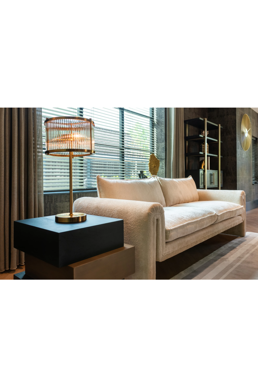 White Chenille Modern Sofa | OROA Sandro | Oroa.com