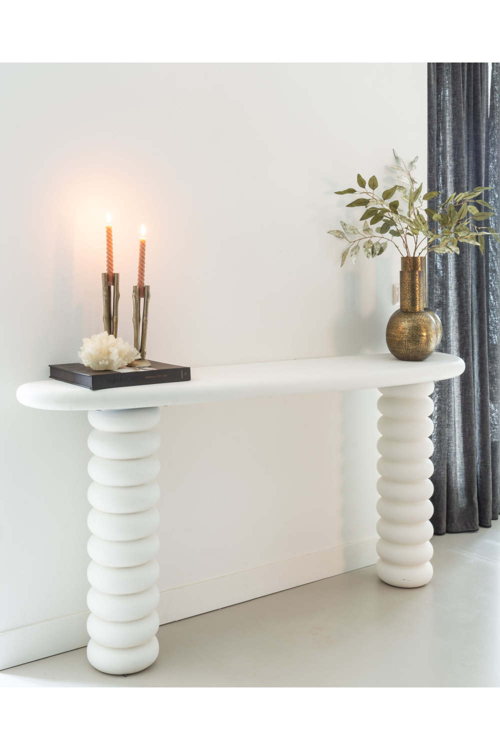 White Modern Console | OROA Bloomstone | Oroa.com