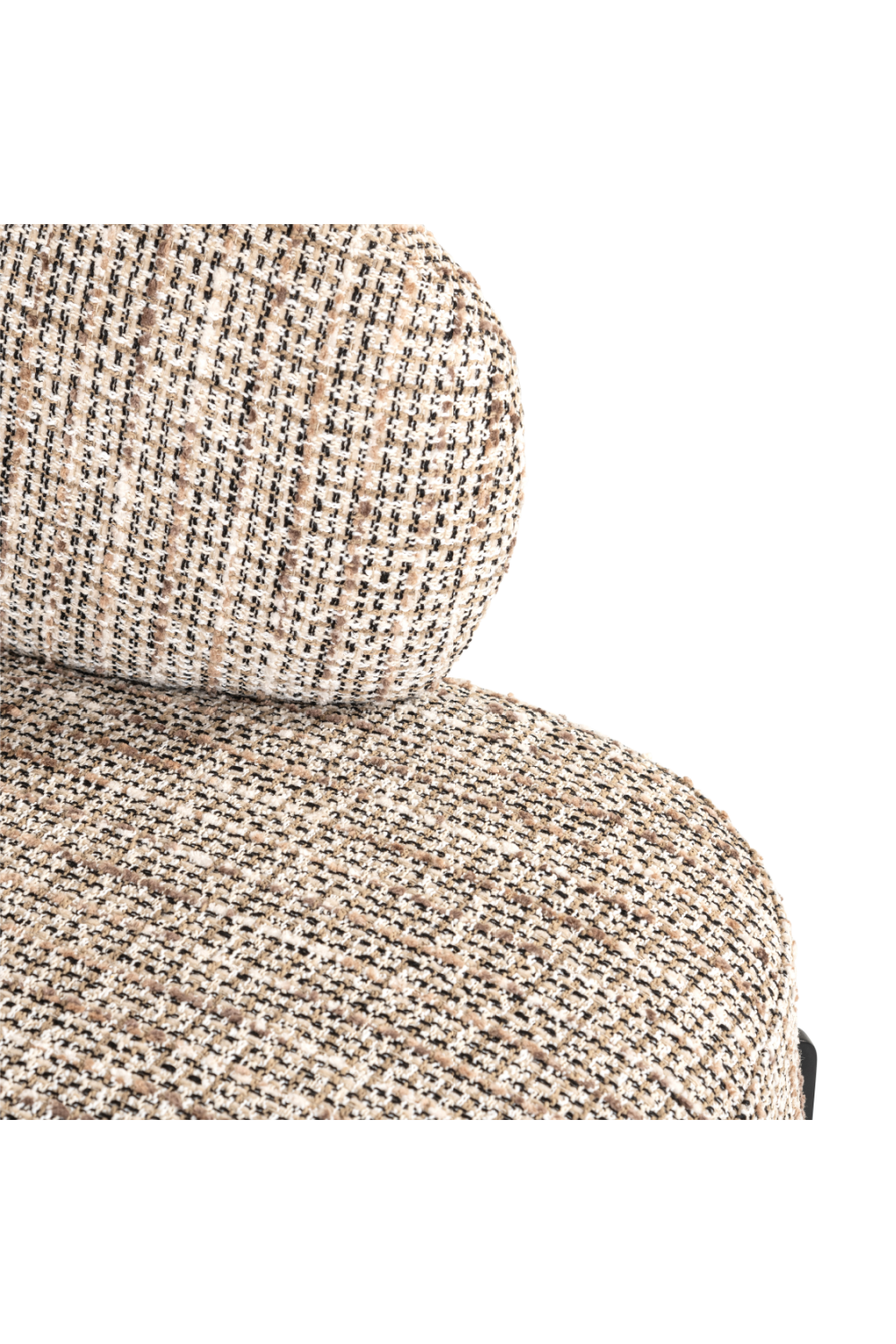 Chunky Upholstered Lounge Chair | OROA Venus | Oroa.com