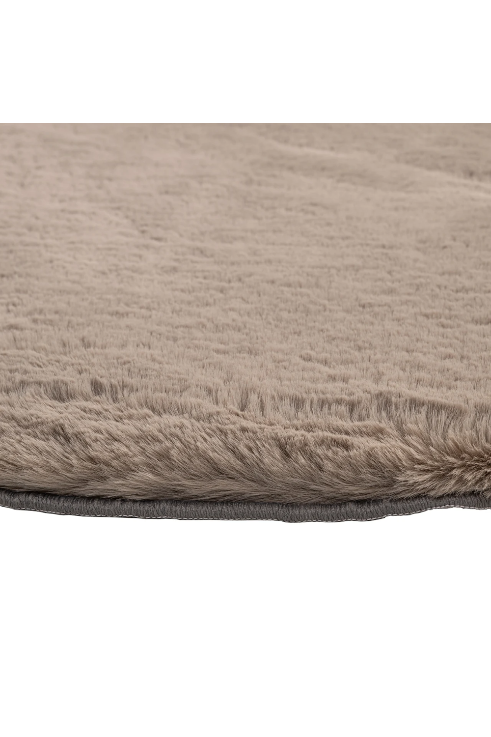Taupe Round Fur Carpet | Richmond Interiors Saifo | Oroa.com