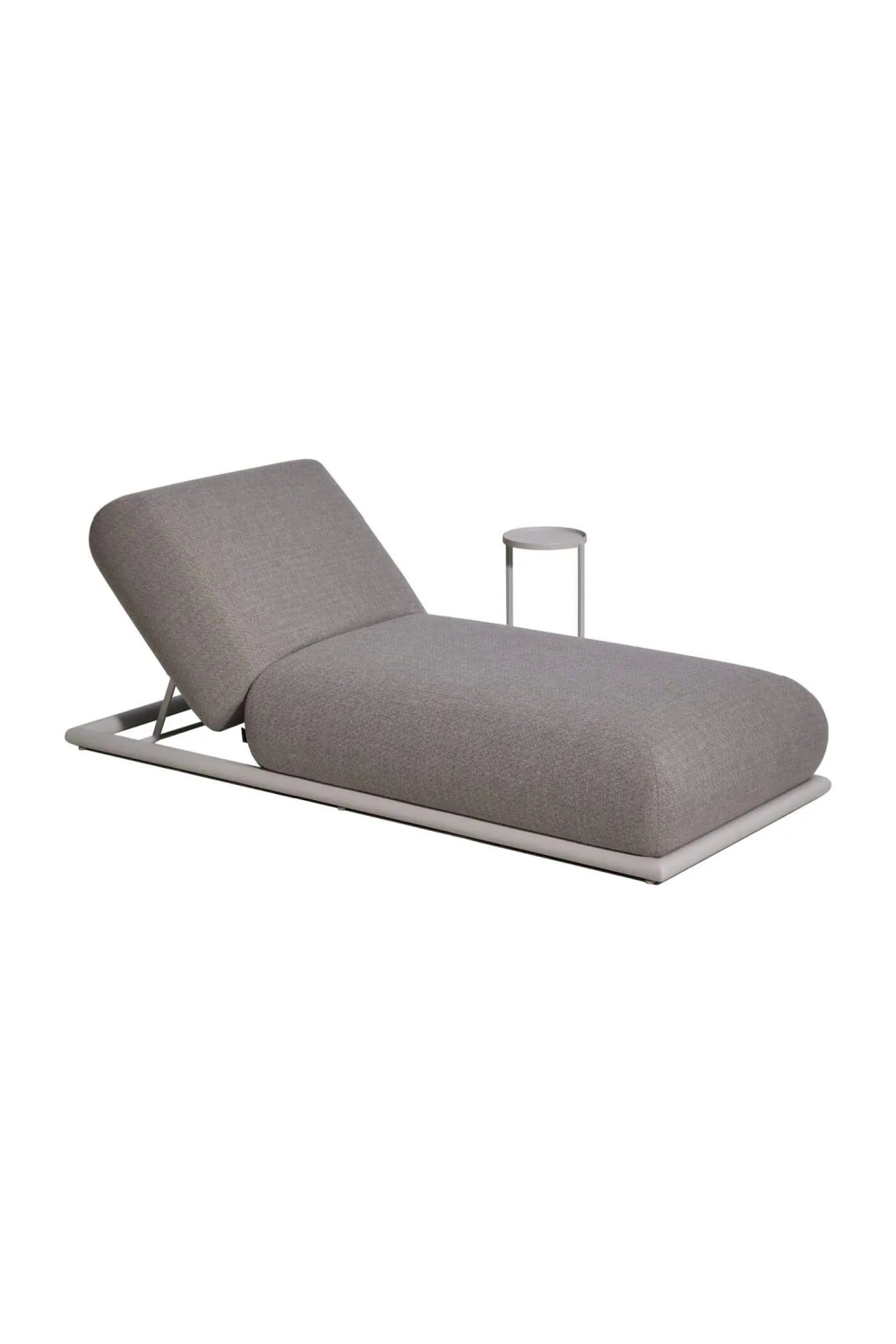Gray Outdoor Daybed | Richmond Interiors Sullivan | Oroa.com