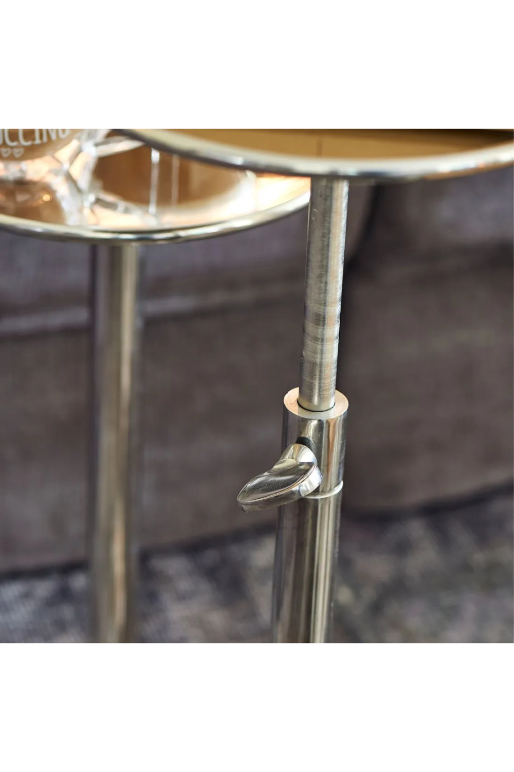 Silver Adjustable Pedestal Side Table | Rivièra Maison Venice | Oroa.com