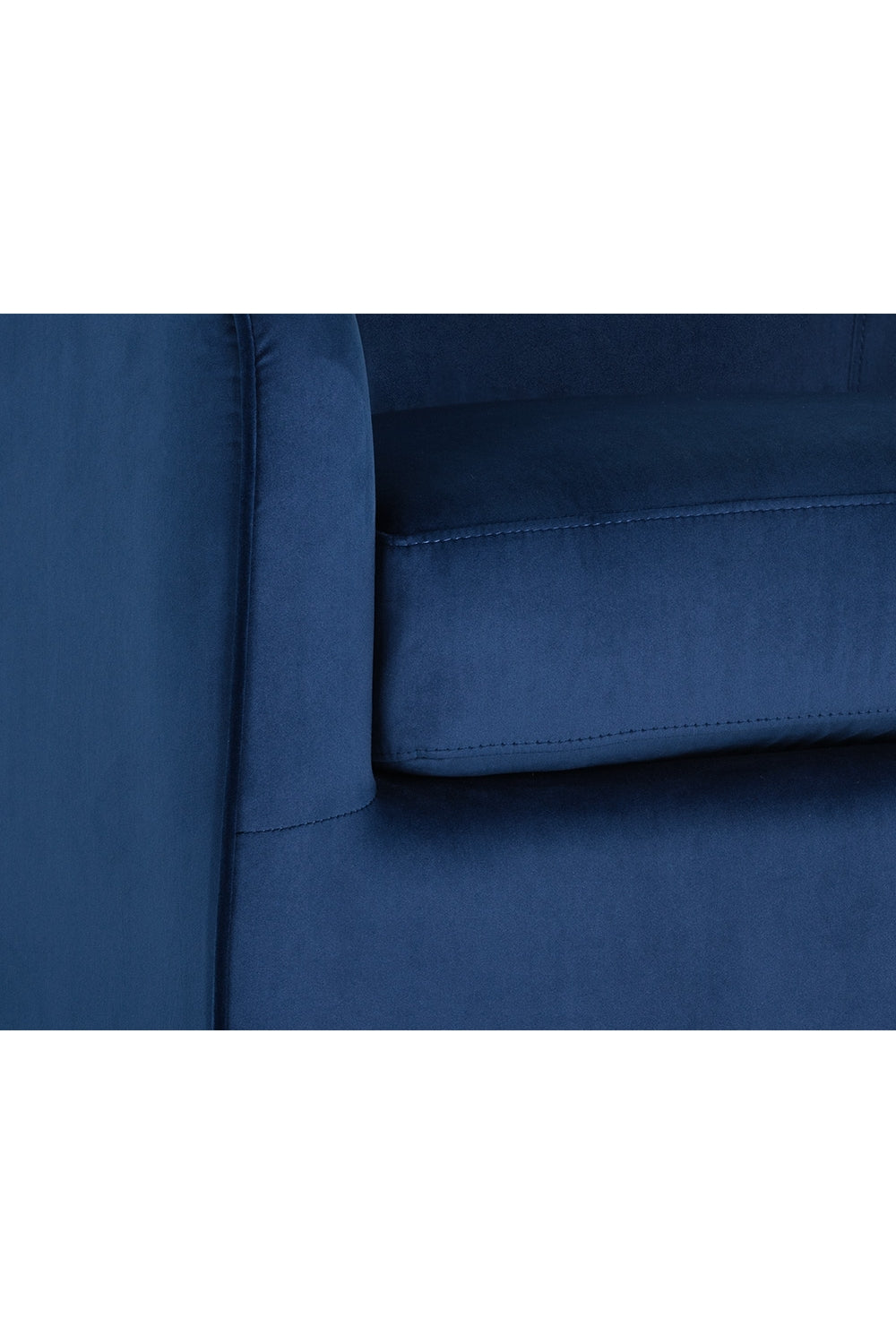 Modern European furniture - Curved Swivel Lounge Chair - www.oroa.com