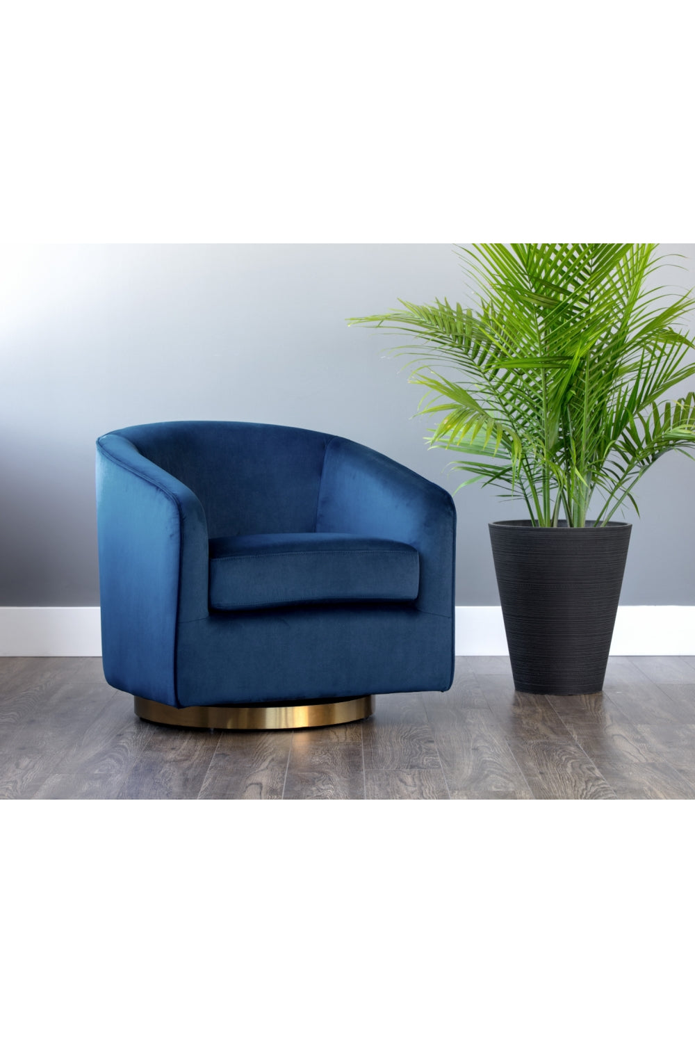 Modern European furniture - Curved Swivel Lounge Chair - www.oroa.com