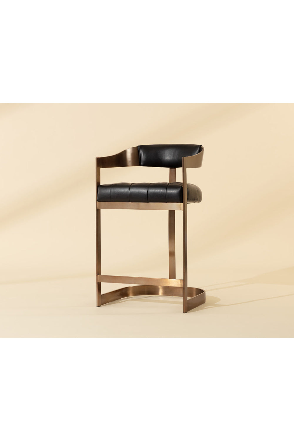 Black Leather T-Shaped Counter Stool | Splendido Beaumont | Oroa.com