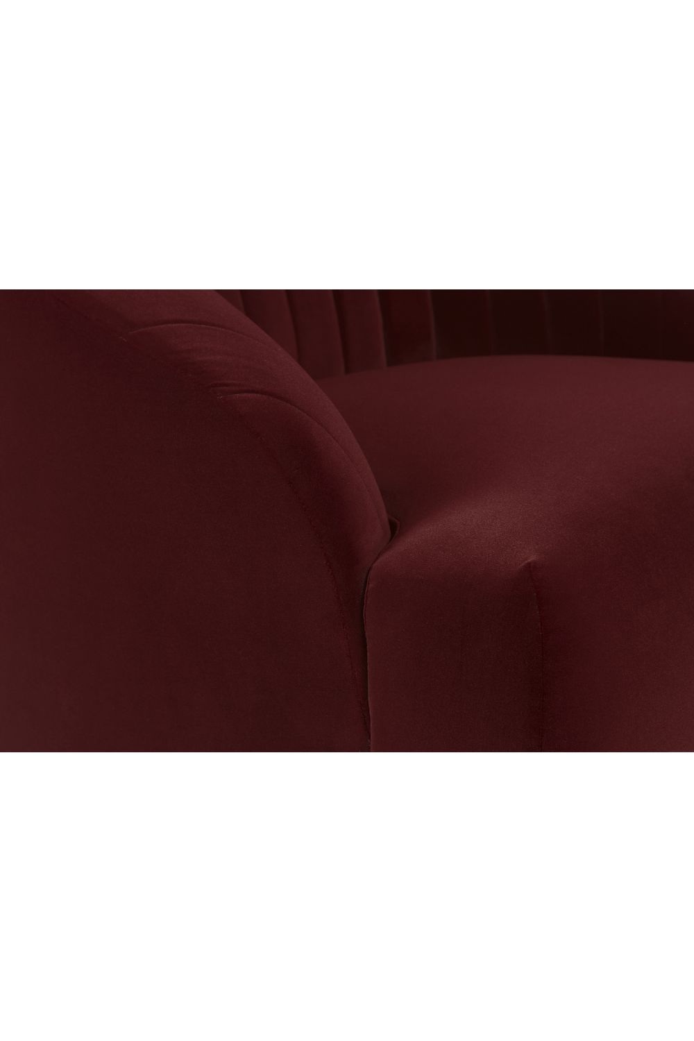 Curved Channel-Tufted Lounge Chair | Splendido Astrid | Oroa.com
