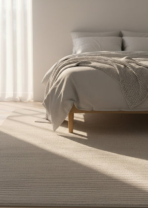 Hand-woven Wool Area Rug | Splendido Deva | Oroa.com