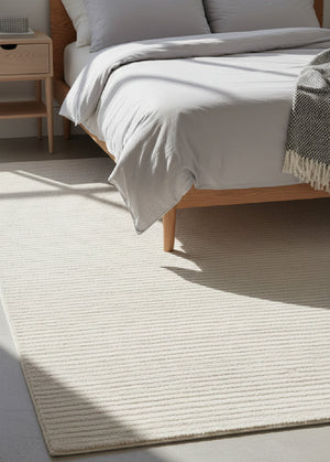 Hand-woven Wool Area Rug | Splendido Deva | Oroa.com