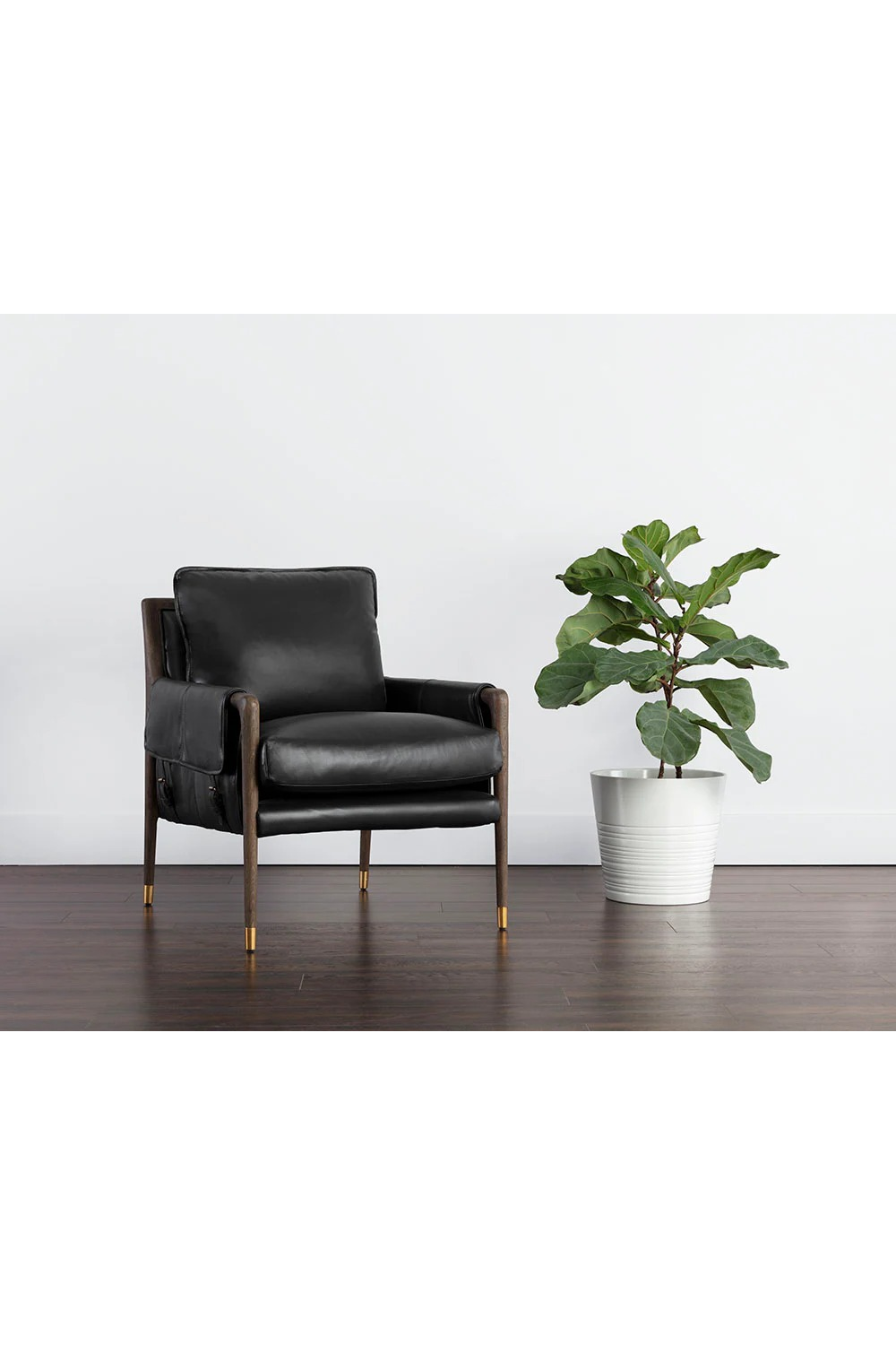 Modern European furniture - Vintage Style Leather Lounge Chair - www.oroa.com