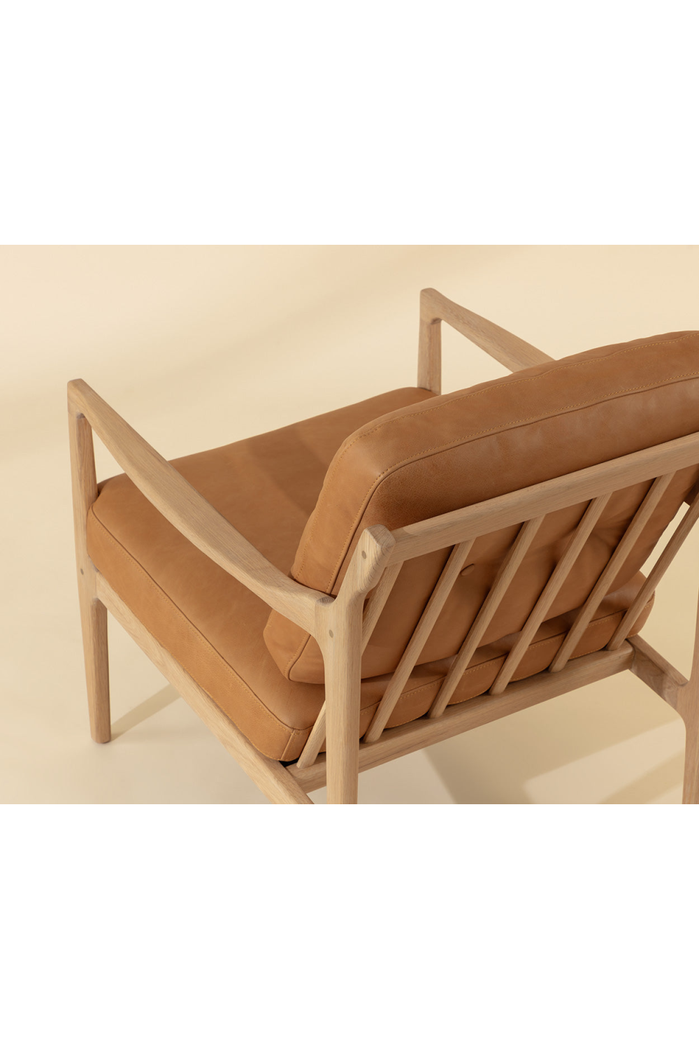 Modern European furniture - Button-Tufted Leather Lounge Chair - www.oroa.com