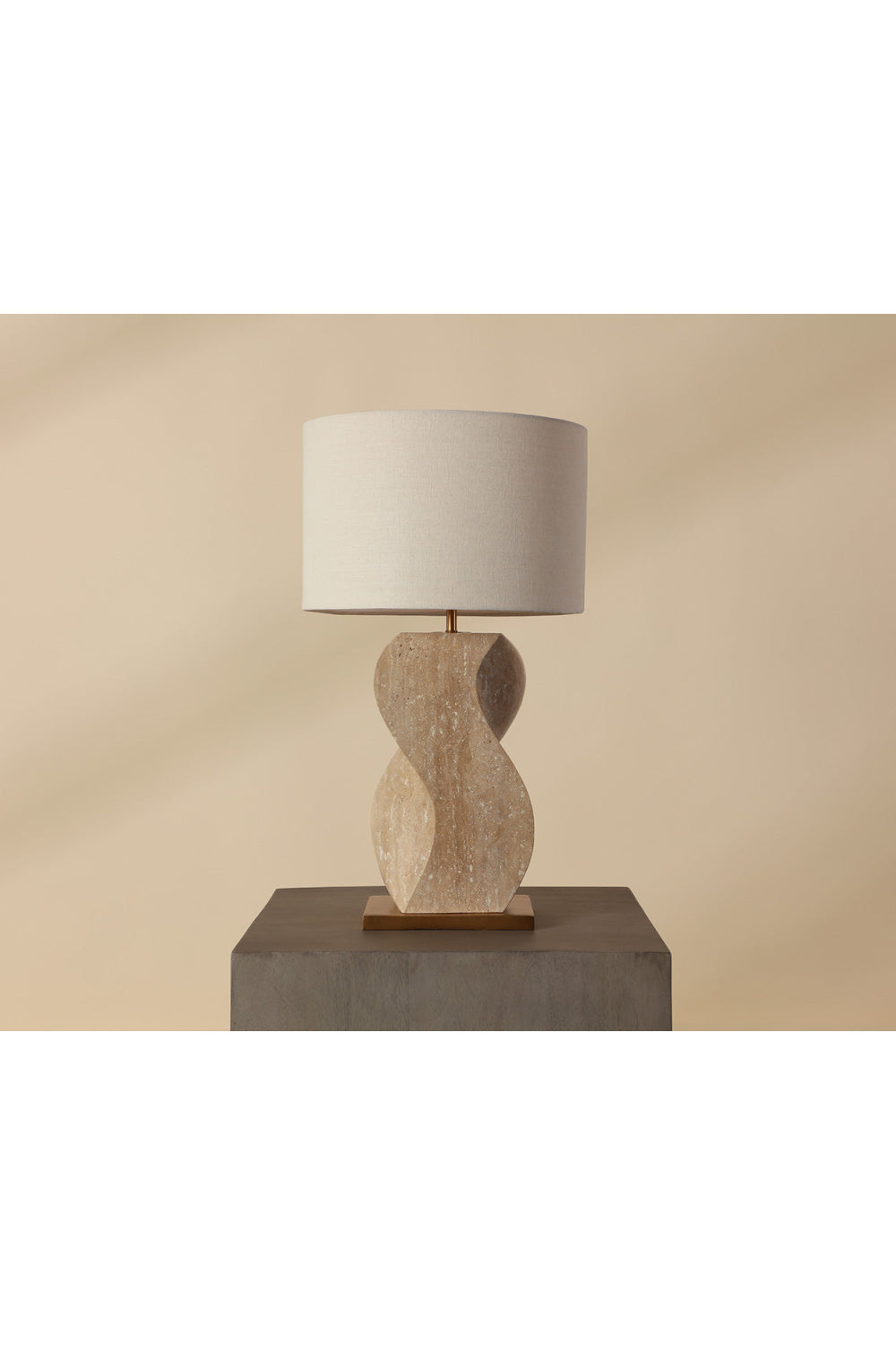 Wavy Travertine Base Table Lamp | Splendido Anusha | Oroa.com