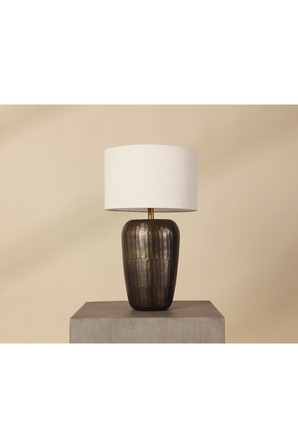 Antique Brass Drum Table Lamp | Splendido Ishani | Oroa.com