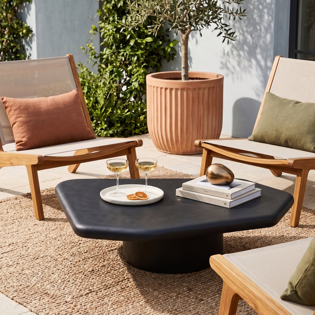   Black Concrete Indoor/Outdoor Coffee Table | Oroa.com