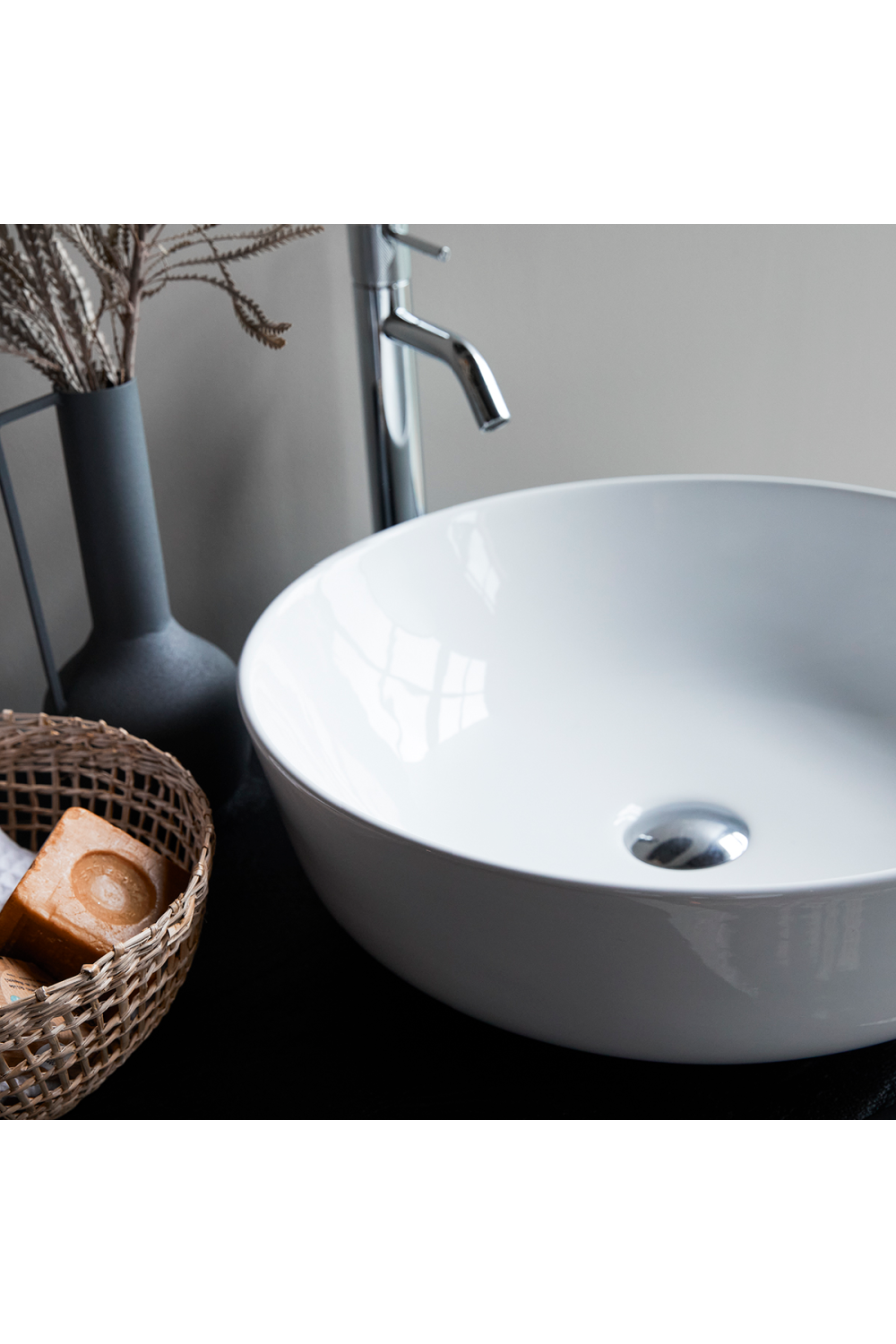 Round Ceramic Bathroom Sink | Tikamoon Luna | OROA.COM