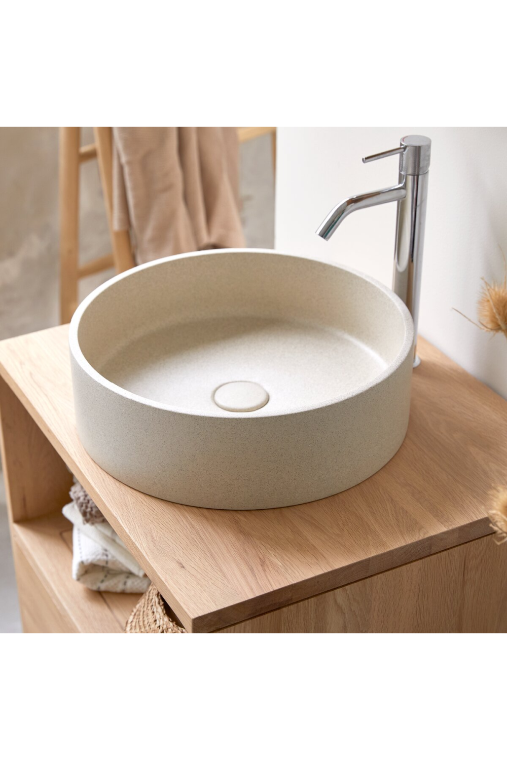 Round Concrete Bathroom Sink | Tikamoon Gina | OROA.COM