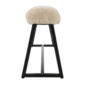   Beige Long-Haired Sheepskin Bench | Oroa.com