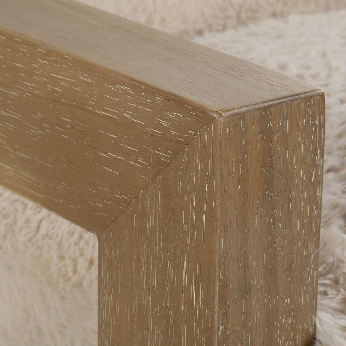   Cream Sheepskin Accent Chair | Oroa.com