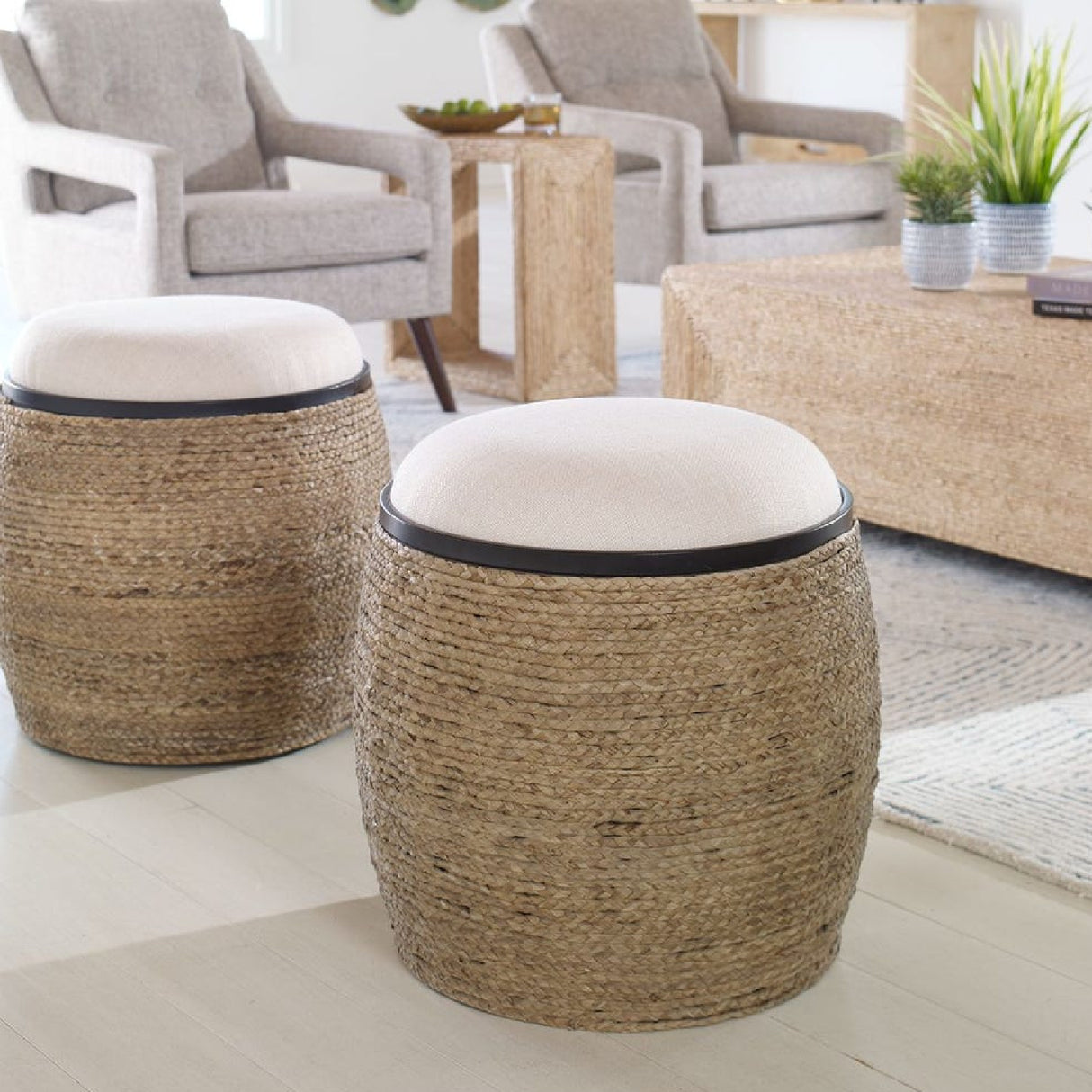   Braided Straw Round Ottoman | Oroa.com