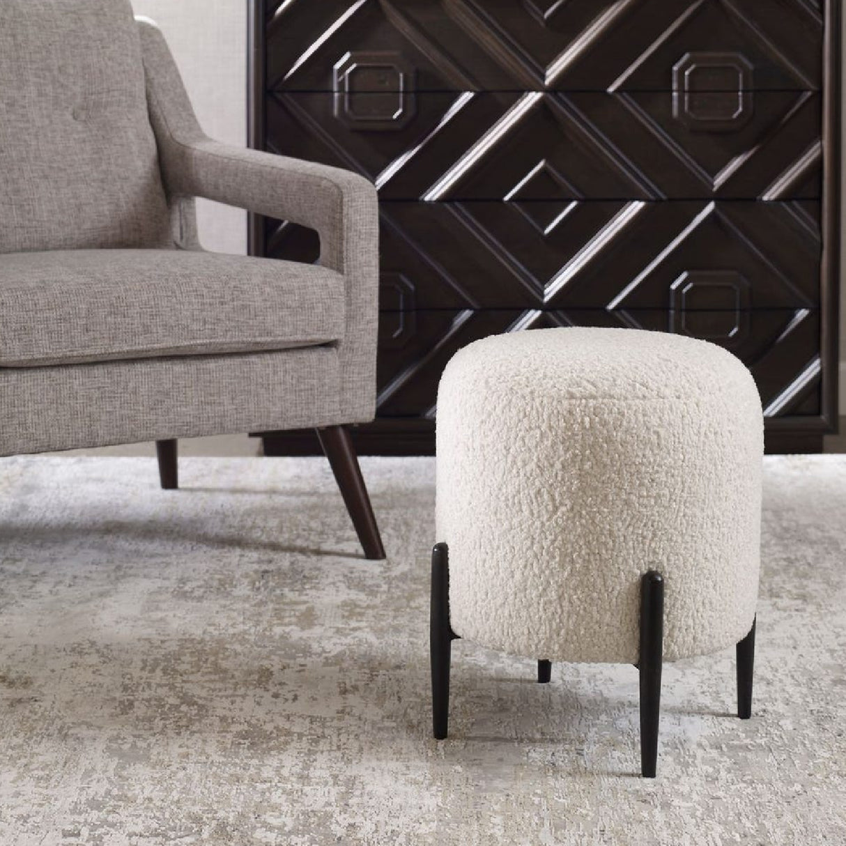   White Shearling Ottoman | Oroa.com