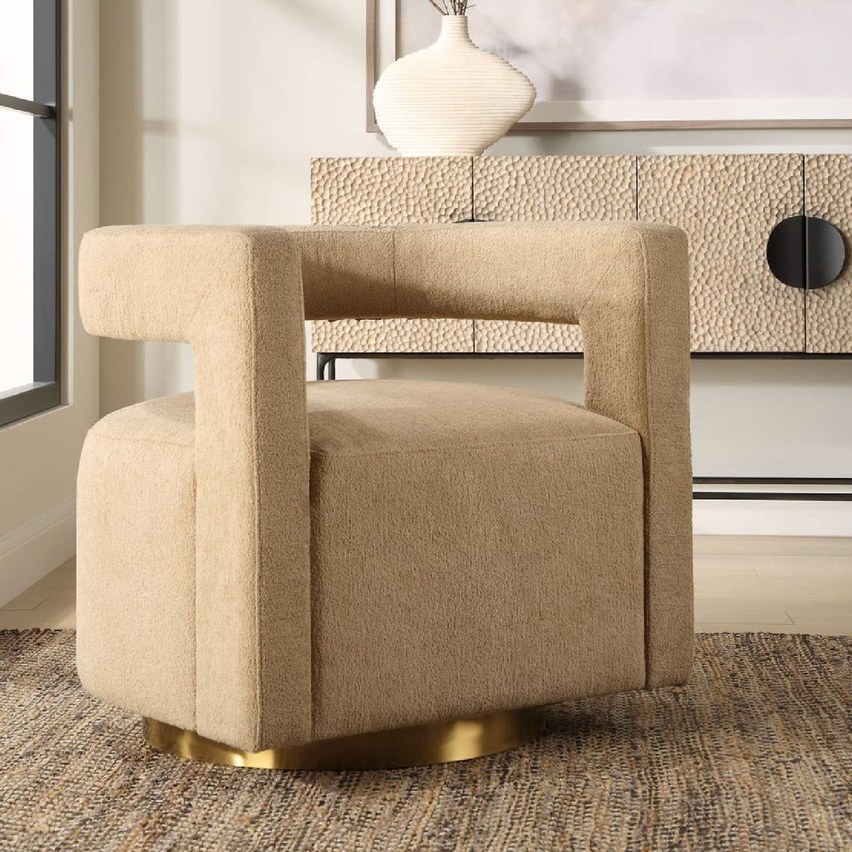   Beige Boucle Modern Swivel Chair | Oroa.com