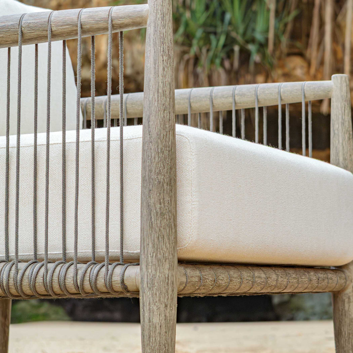   Gray Mahogany Outdoor Lounge Chair | Oroa.com