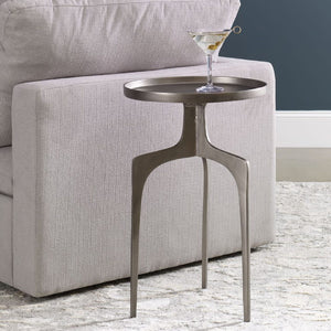   Round Cast Aluminum Accent Table | Oroa.com