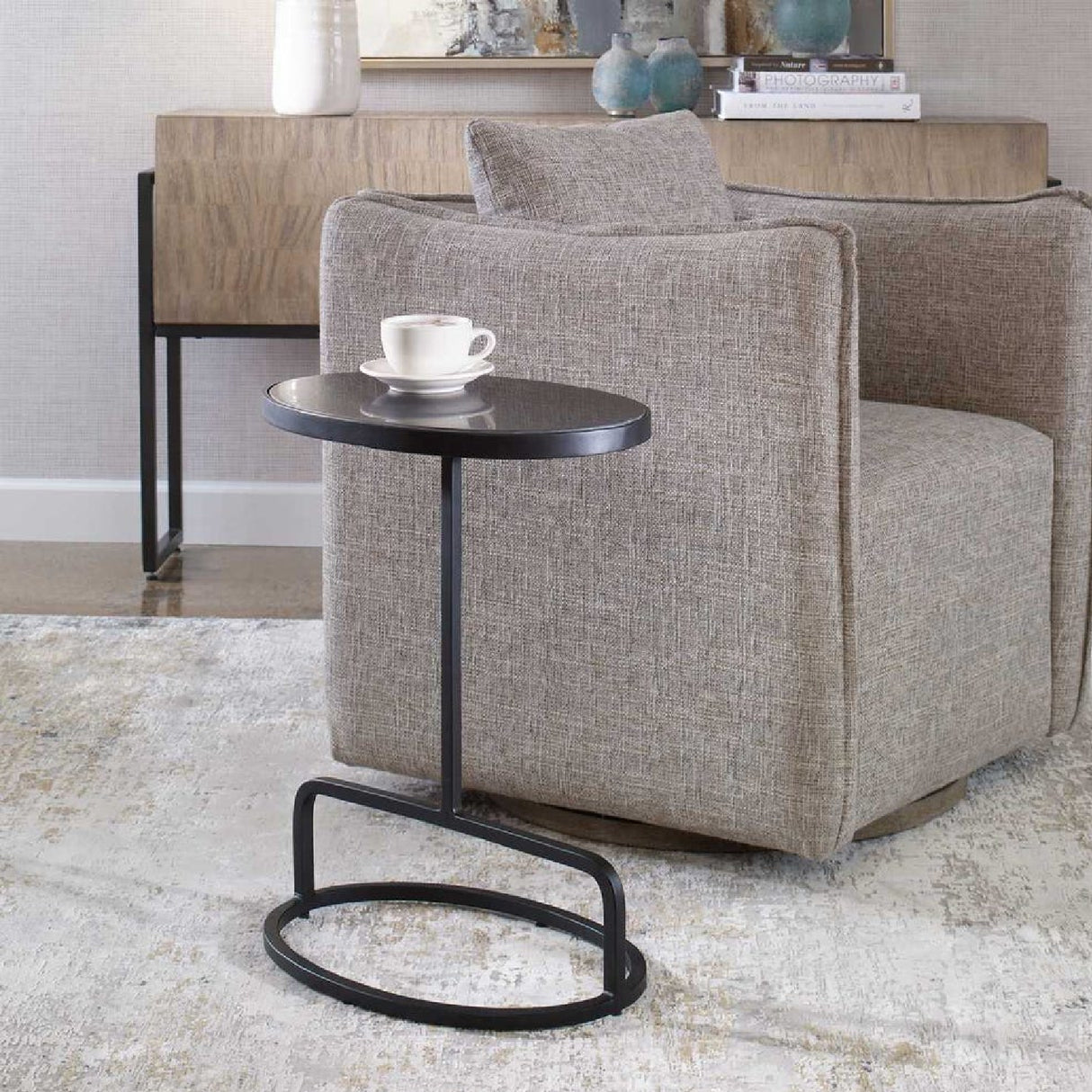   Iron Base Oval Accent Table | Oroa.com