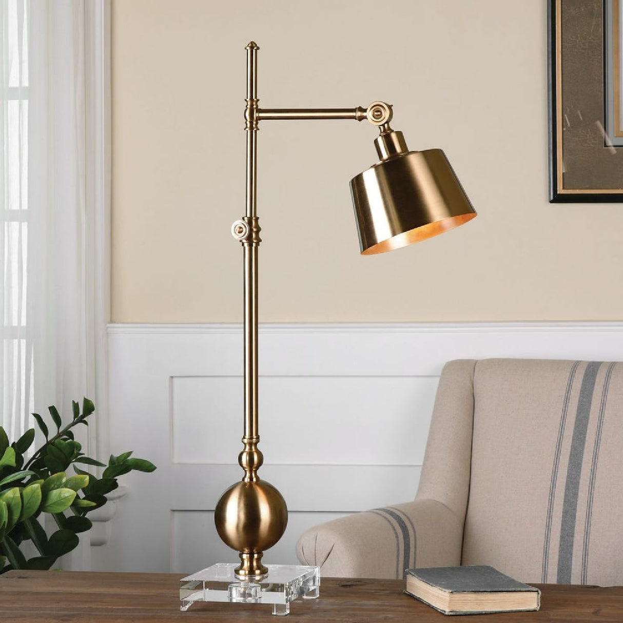   Brushed Brass Adjustable Desk Lamp | Oroa.com