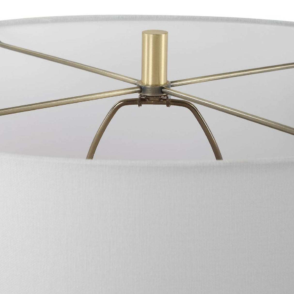   Ruffled White Ceramic Table Lamp | Oroa.com