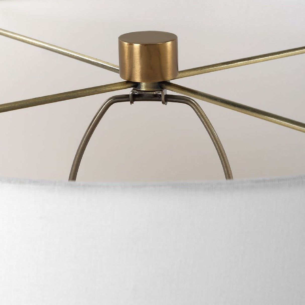   Black Textured Concrete Table Lamp | Oroa.com