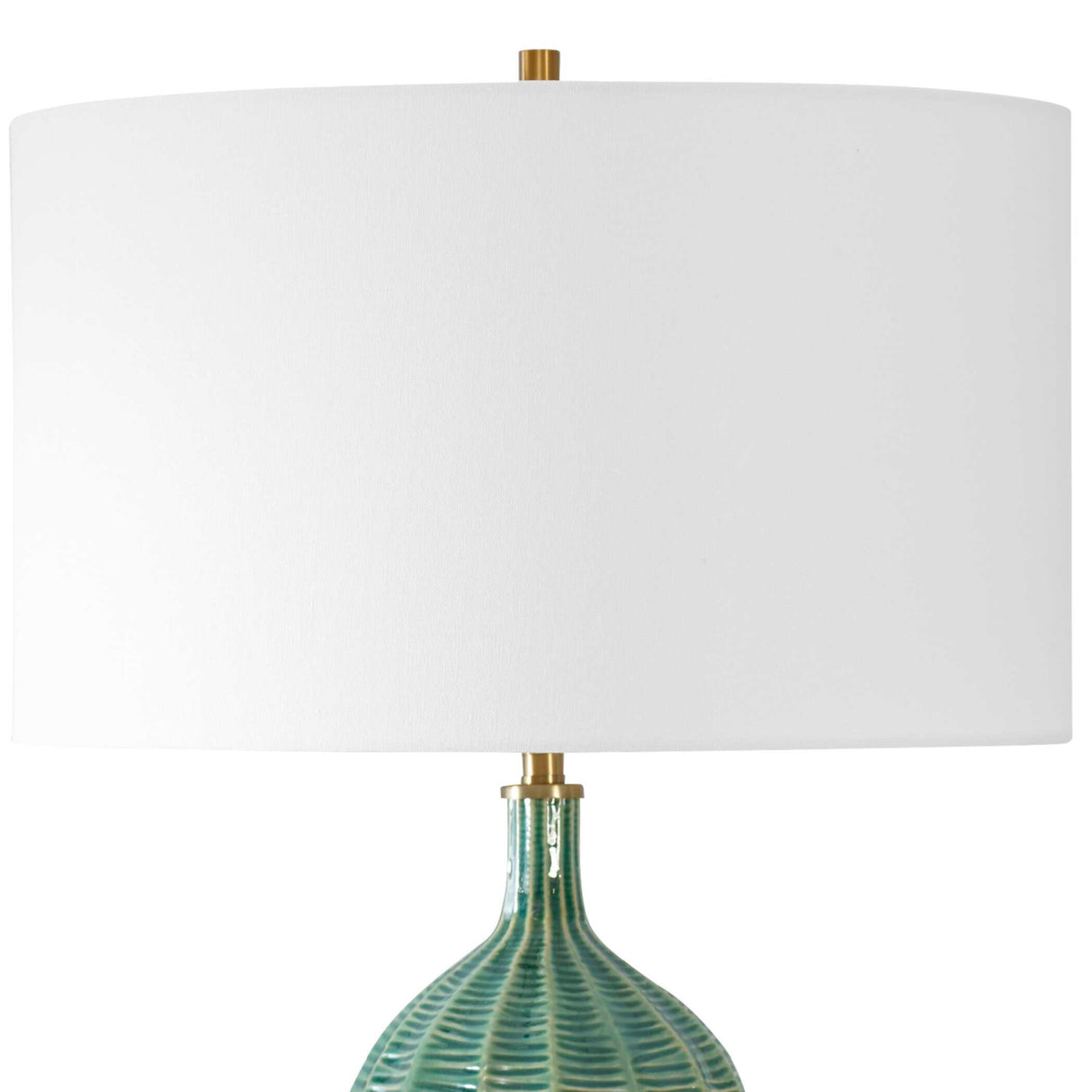   Green Ceramic Scalloped Table Lamp | Oroa.com