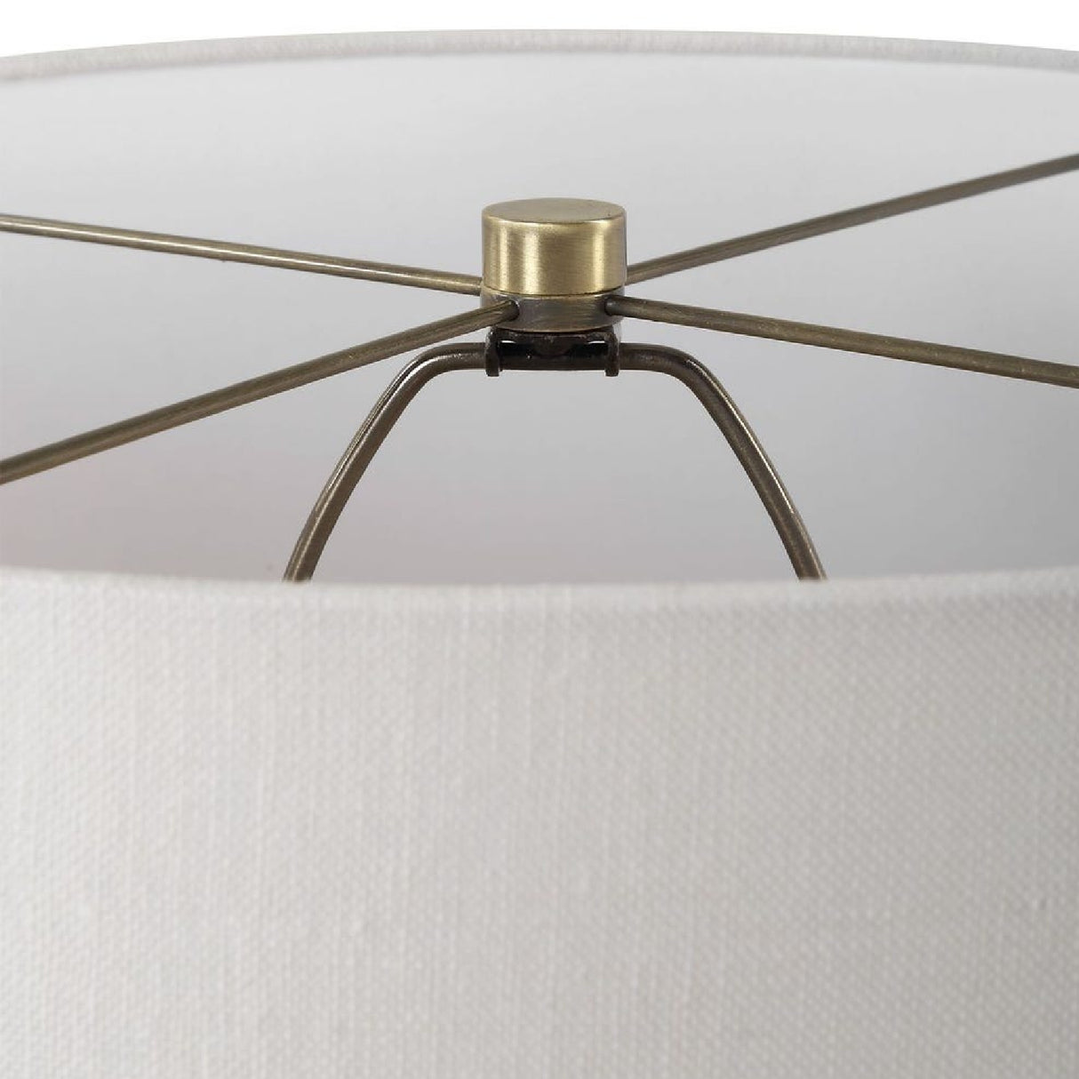   Ribbed White Ceramic Table Lamp | Oroa.com