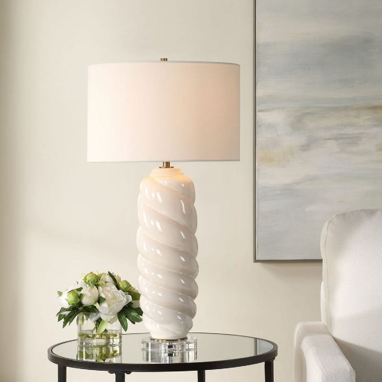   White Swirl Ceramic Table Lamp | Oroa.com