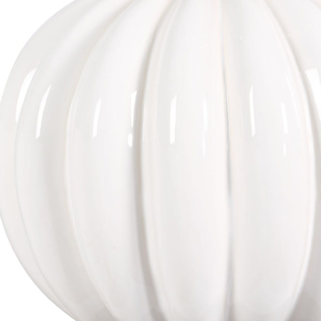   Stacked White Spheres Table Lamp | Oroa.com