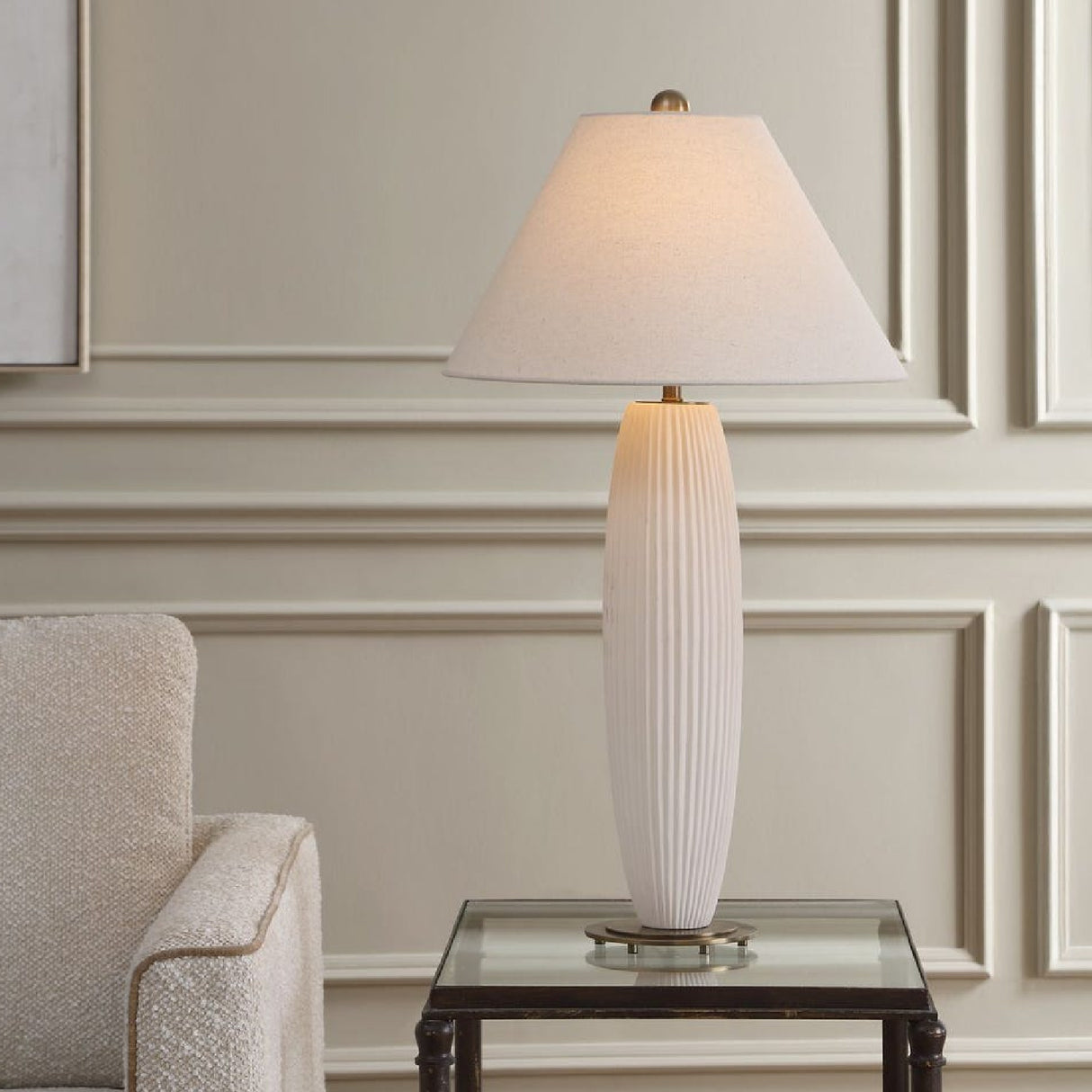   White Fluted Ceramic Table Lamp | Oroa.com