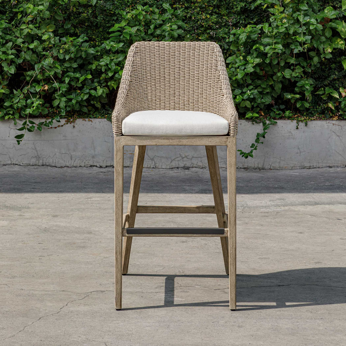   Cream Wicker Outdoor Bar Stool | Oroa.com