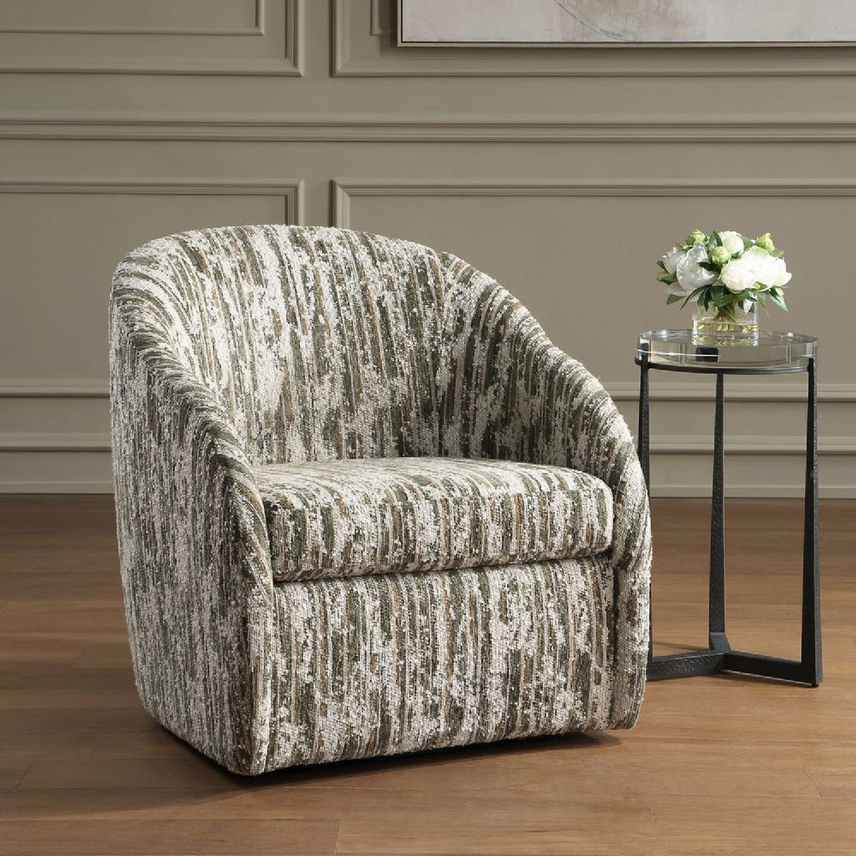   Slubbed Boucle Swivel Chair | Oroa.com