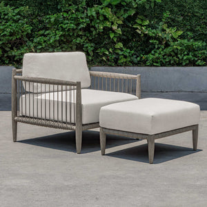   White Cushioned Outdoor Ottoman | Oroa.com