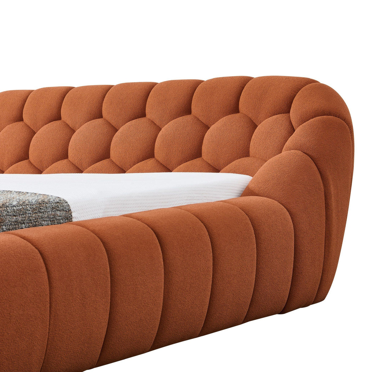 Orange Hexagonal Tufted Bed | OROA Modern Yolonda | Oroa.com