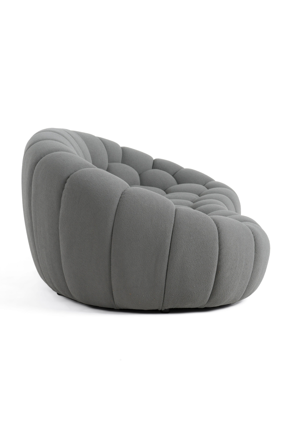 Hexagonal-Tufted Loveseat | OROA Modern Yolonda | Oroa.com