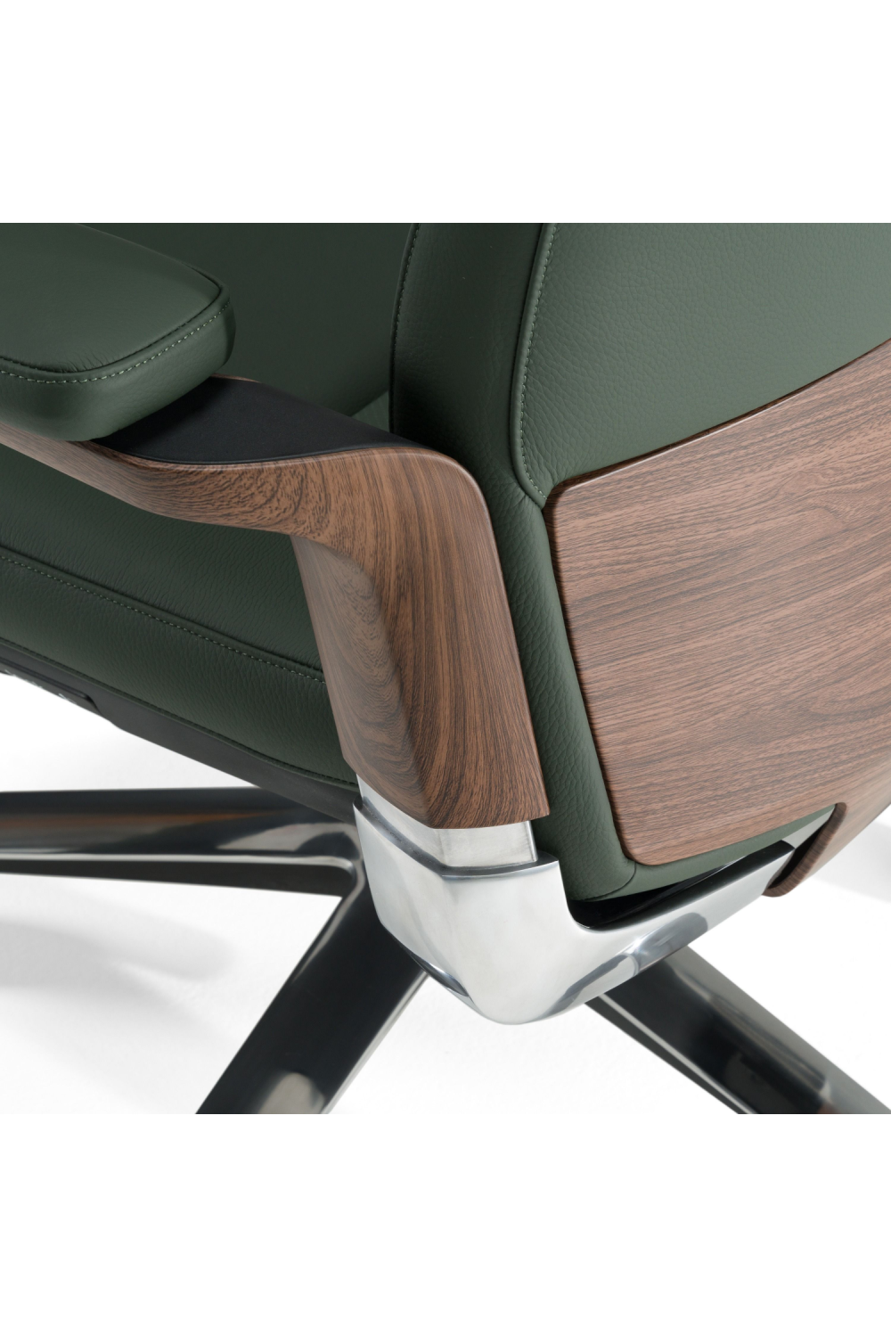 Leather Executive Office Chair | OROA Modern Johnson | Oroa.com