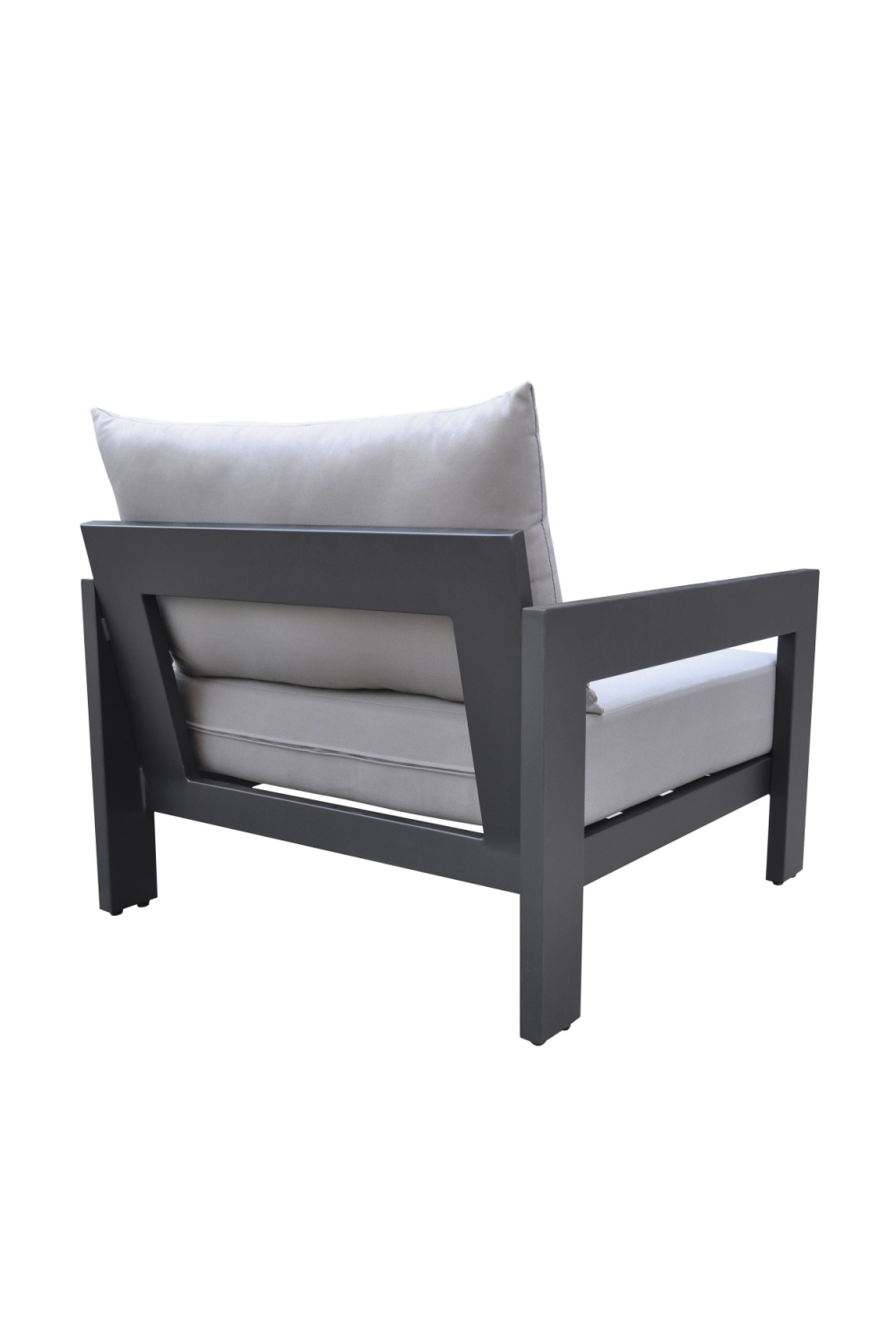 Aluminum-Framed Outdoor Lounge Chair | OROA Modern Wake | Oroa.com
