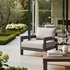   Aluminum-Framed Outdoor Lounge Chair | Oroa.com