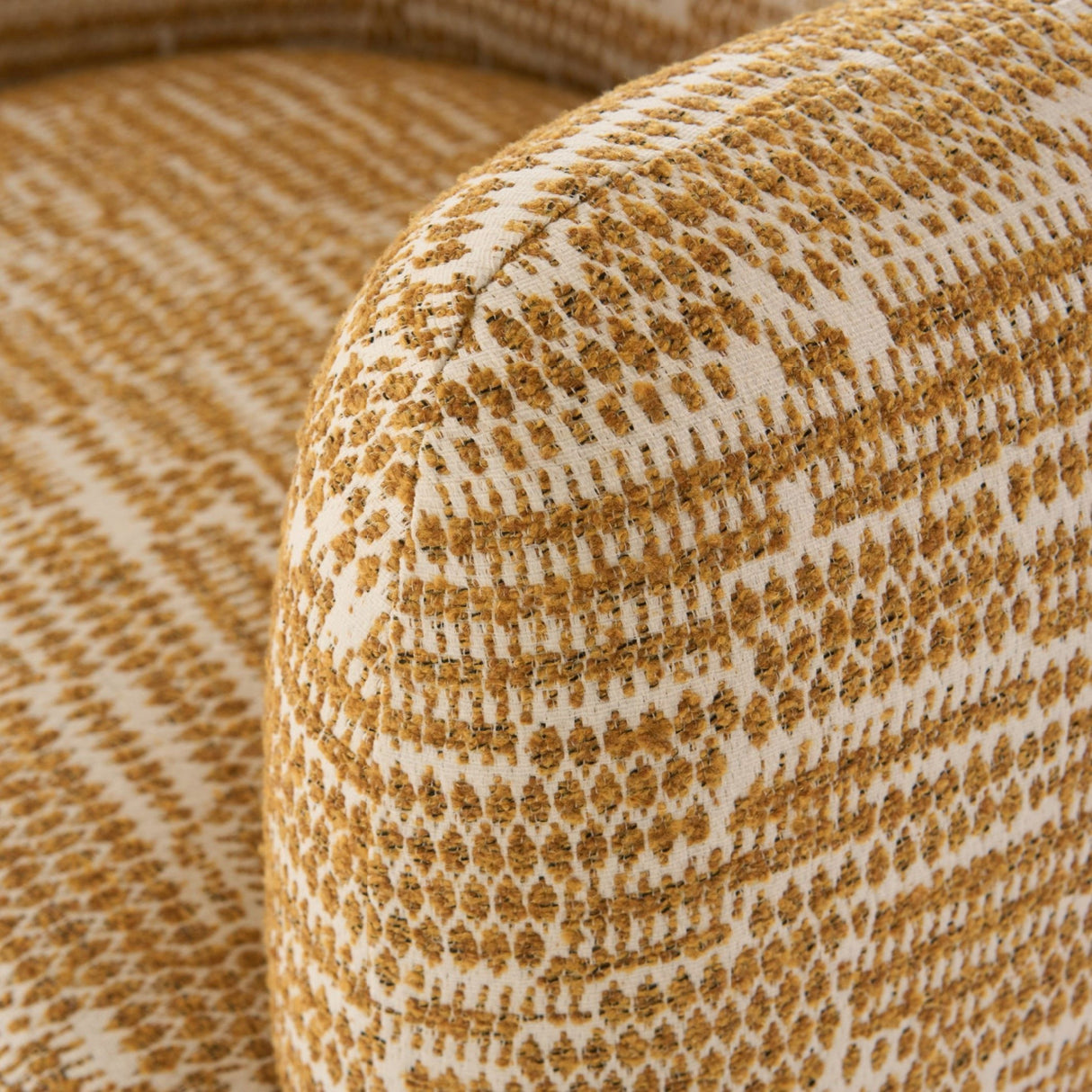 Curved-Back Accent Chair | OROA Modern Optima